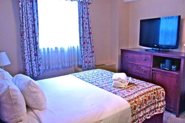 Room 8 of 55